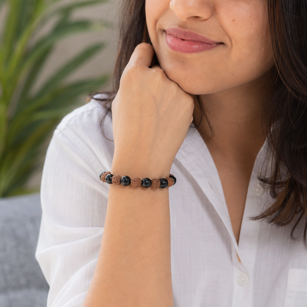 Woman wearing Divya Rudraksha Karungali Bracelet 8mm