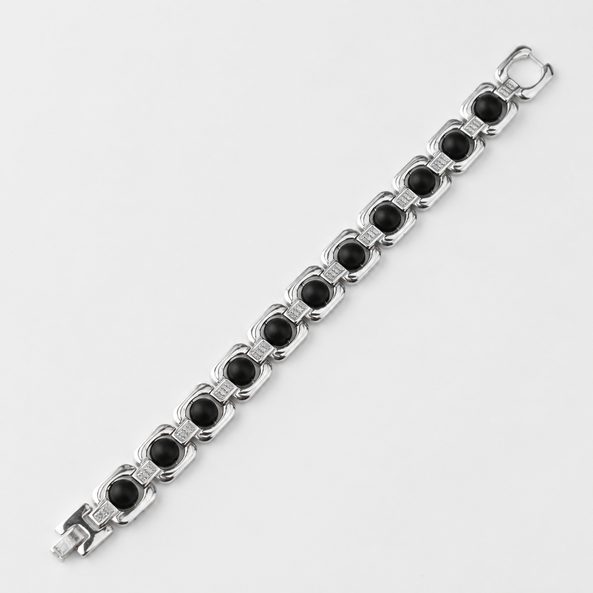 Metal Karungali Bracelet - Silver product display image